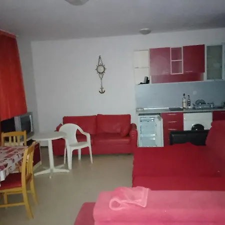 Sunny Apartment *